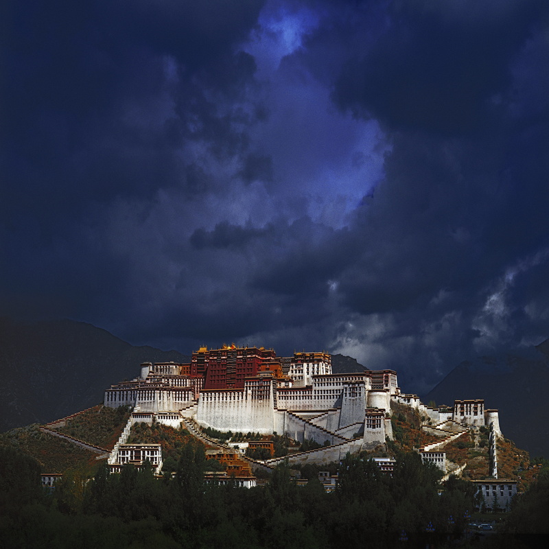 city, cityscape, china, mountain, house, building, sky, outdoors, building exterior, 4K, lhasa, architecture, residential district, town, built structure