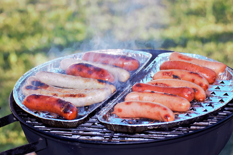 heat - temperature, product, hot, different, frank, beef, food and drink, portable, cooked, barbecue, meal, dinner, nutrition, pork, unhealthy, focus on foreground