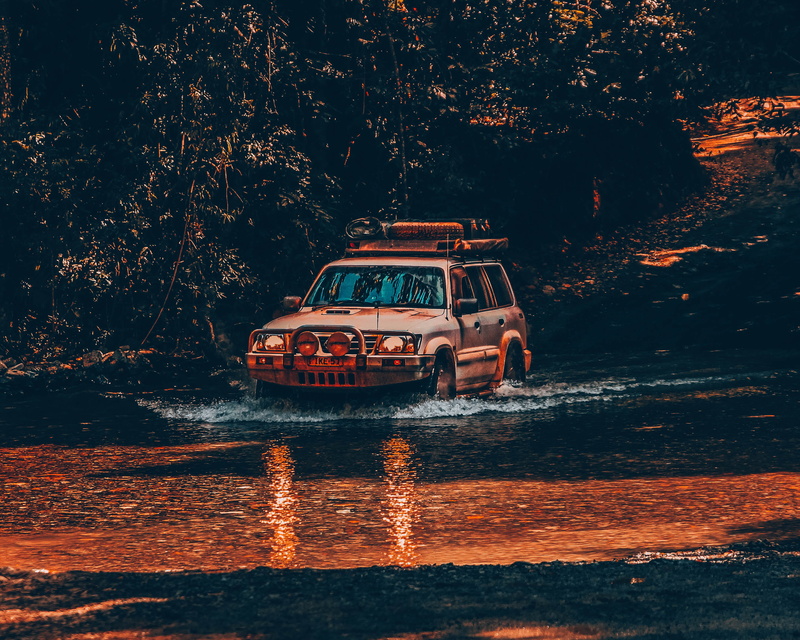 amphibious vehicle, tree, jeep, plant, outdoors, travel, offroad, no people, jungle, 4x4, transportation, australia, australie, waterfront, road, river