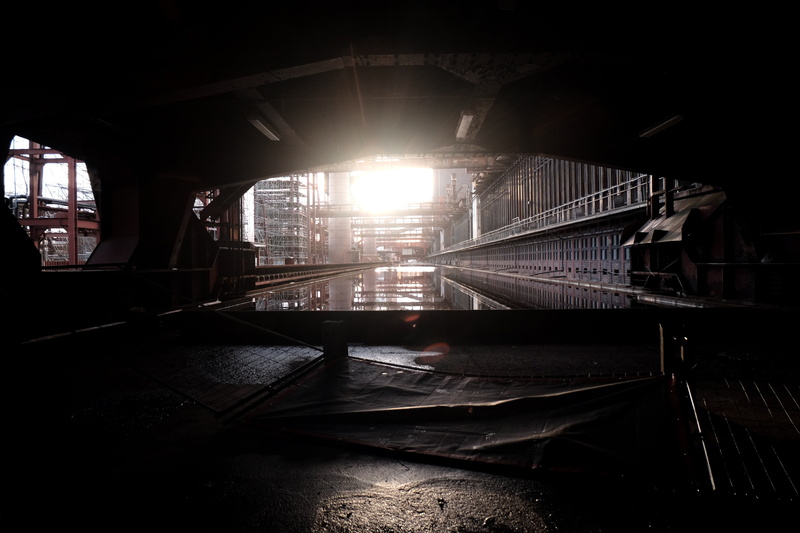 industry, railing, 4K, historical, metal, plant, subway train, building, architectural, sunlight, business, mining, tunnel, window, obsolete, lens flare