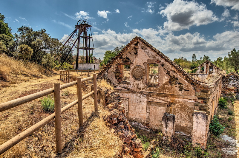 religion, industrial plant, architecture, day, mining, zollverein, industrial, carrier, headframe, old, sky, mine, travel destinations, hdr, ruined, bay system