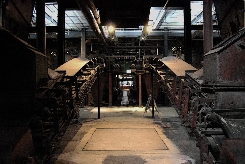 industry, lighting equipment, building, conveyor belts, abandoned, ruhr museum, no people, railing, absence, illuminated, 4K, diminishing perspective