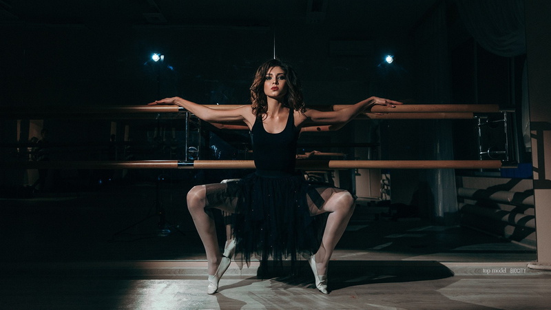 dark, exercising, clothing, women, young women, ballerina, Pasha Karpenko, adult, one person, determination, full length, healthy lifestyle, sport, strength