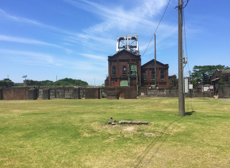 farmhouse, miyahara pit, Blue Sky, cloud, vertebrate, bird, architecture, grass, plant, World Heritage Site, sky, nature, omuta, built structure, no people