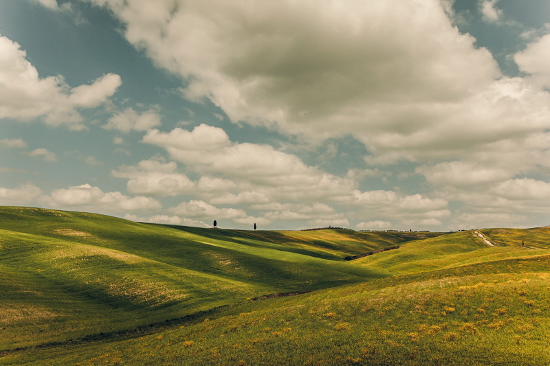 turismo, idyllic, sky, nature, verde, italy, toscana, green color, nuvole, day, cloud - sky, colline, 2K, primavera, field, grass, tuscany, beauty in nature