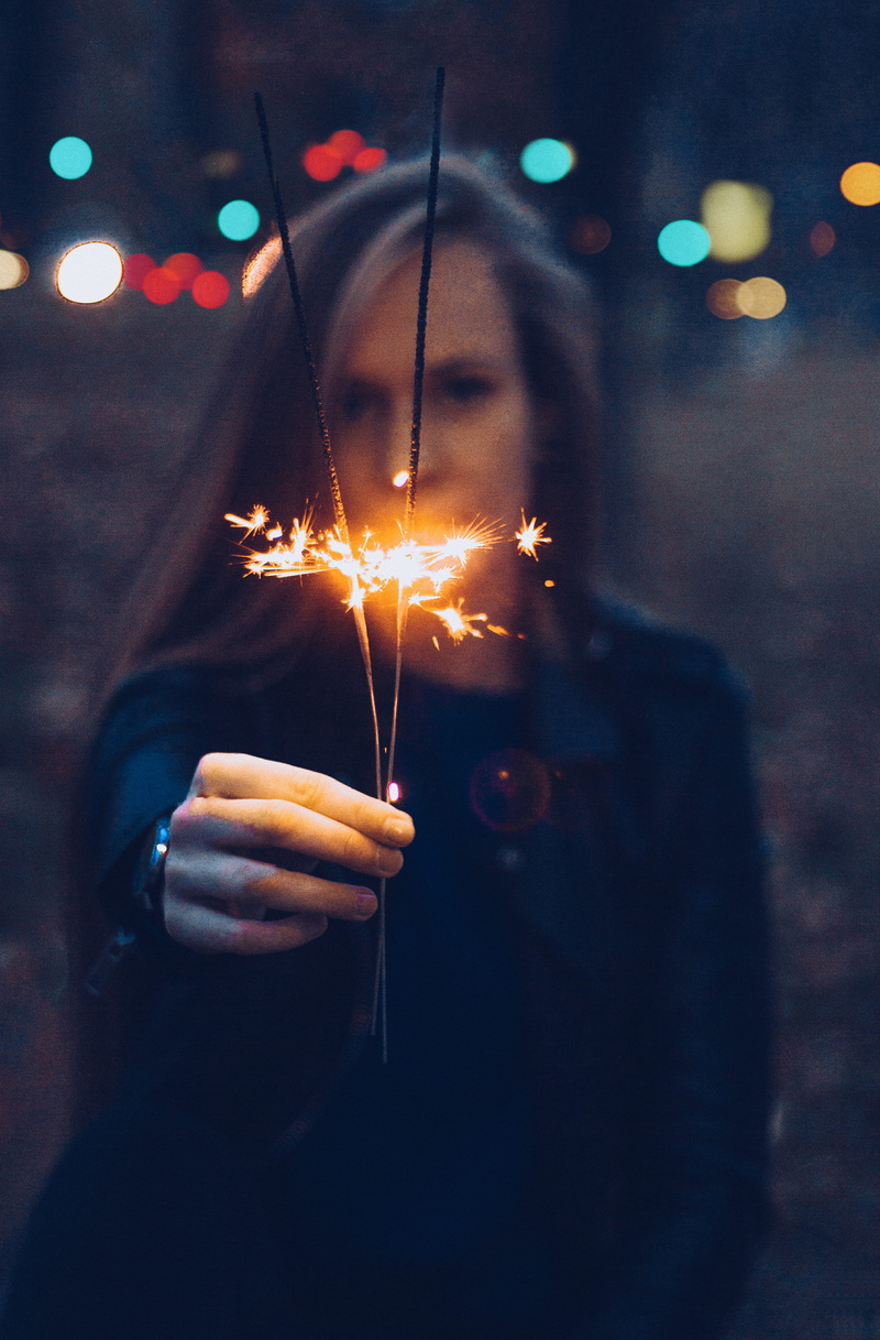sun, home, sunset, bomb, girl, city, town, unsplash, burning, lifestyles, focus on foreground, light, 5K, real people, hand, fire, warm clothing, standing