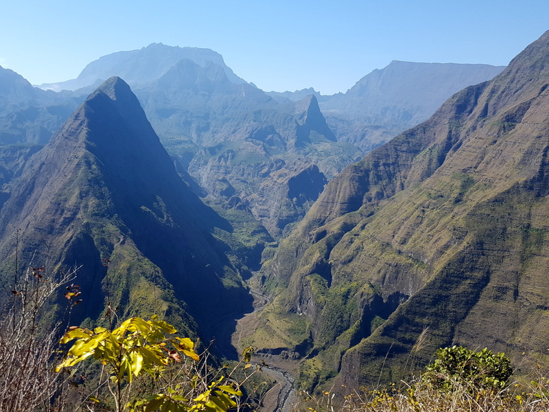 plant, formation, idyllic, tourism, clear sky, mountain, Hiking, non-urban scene, scenics, green, la réunion, remote, La Réunion, mountain peak, physical geography