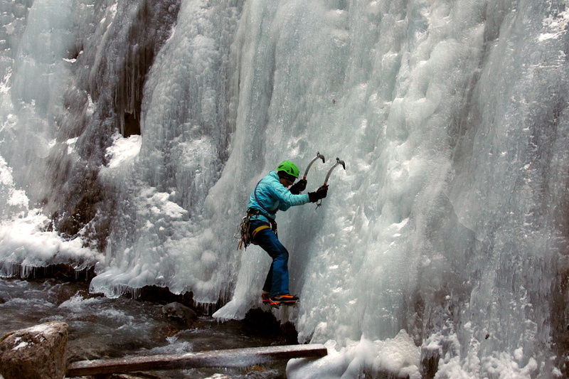 waterfall, malga ciapela, sport, extreme sports, outdoors, mountaineering, sottoguda, motion, nature, beauty in nature, winter sports, men, winter, marmolada