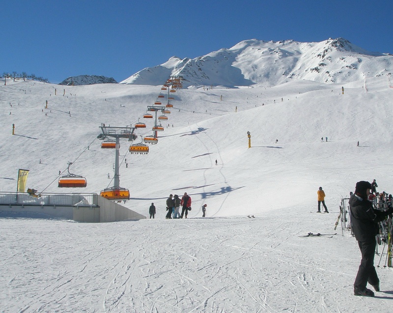 ski, group of people, day, trip, 1080P, lifestyles, winter, sky, scenics - nature, skiing, mountain range, snowcapped mountain, nature, leisure activity