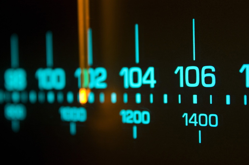 meter, western script, indoors, control, capital letter, illuminated, backgrounds, arts culture and entertainment, 1080P, music, numbers, technology, selective focus