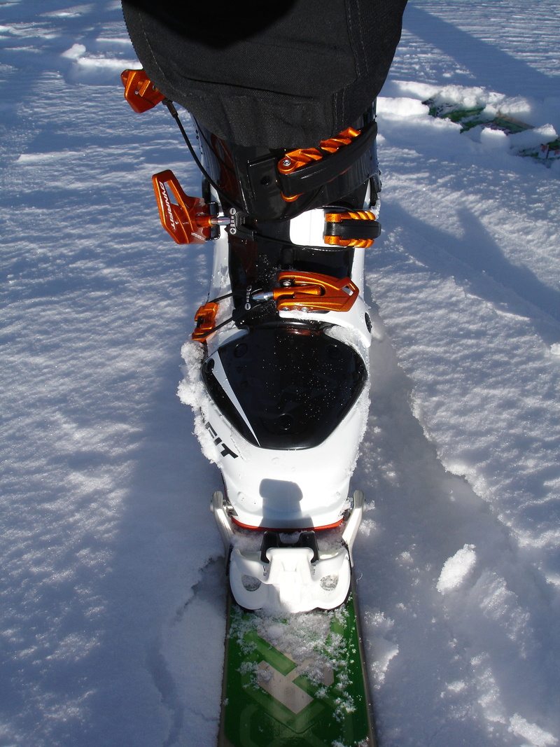 snowcapped mountain, real people, ski, scenics - nature, ski touring boots, touring skis, white color, no people, vipec 12, high angle view, one px, mountain