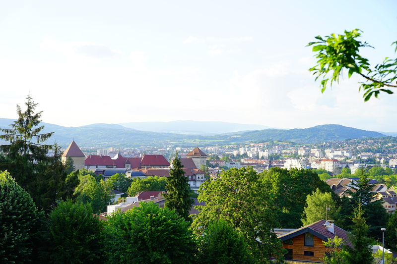 spur castle, nature, no people, city, annecy, tree, community, mountain, castle annecy, france, outdoors, sky, cityscape, earls of geneva, residential district
