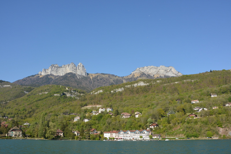 plant, clear sky, outdoors, building exterior, nature, water, france, building, mountain range, sea, scenics - nature, architecture, haute-savoie, landscape