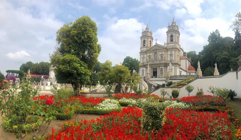 beauty in nature, 4K, sky, flowerbed, building, ornamental garden, building exterior, day, flowering plant, bom jesus do monte, no people, architecture