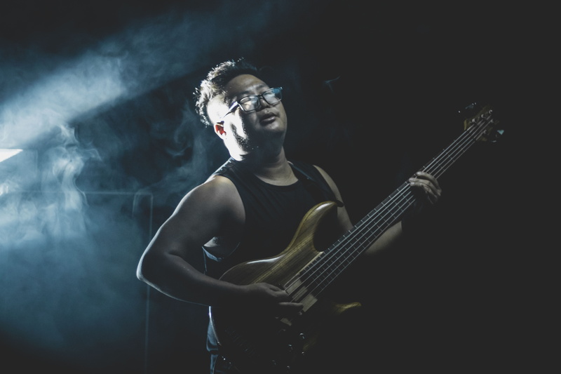 electric guitar, man, three quarter length, one person, artist, person, guwahati, playing, leisure activities, string instrument, india, 5K, indoor, people