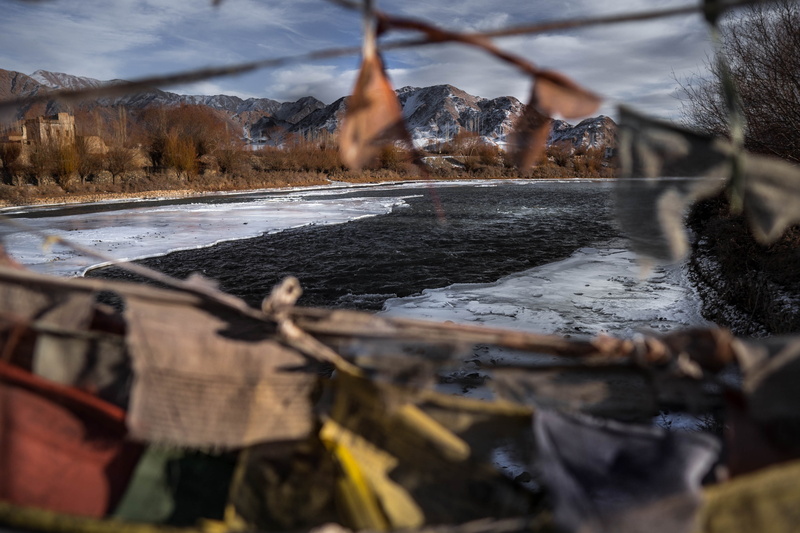 wood, water, 2K, bird, cold temperature, frozen river, bonfire, tree, snowcapped mountain, india, mountains, housing, wood - material, frozen, outdoors