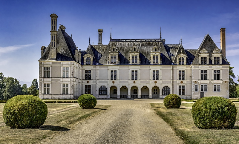 facade, house, built structure, the past, building exterior, cultures, mansion, landscape, architecture, garden, sky, residential district, building, hedge