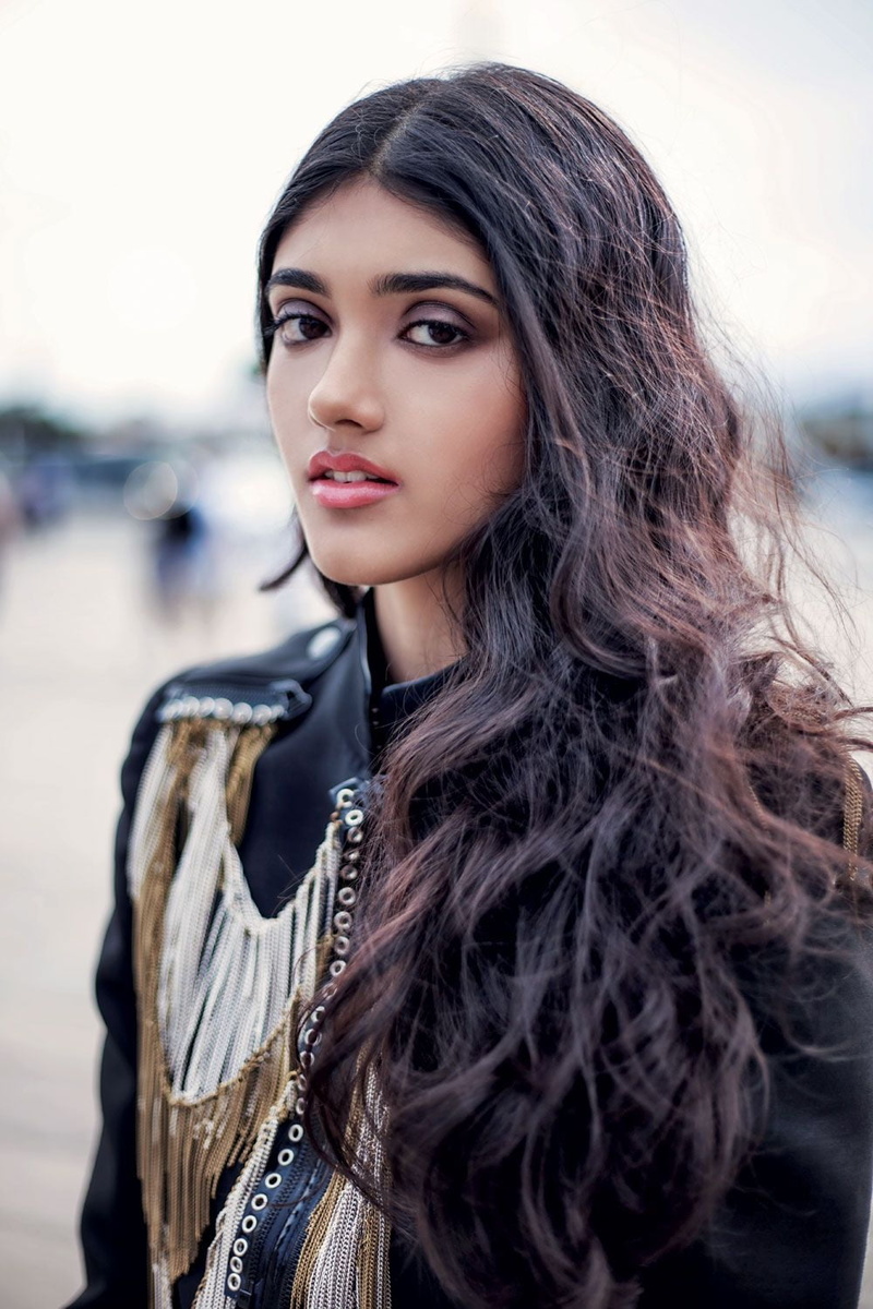 depth of field, model, Neelam Gill, Indian, 720P, long hair, women, brunette
