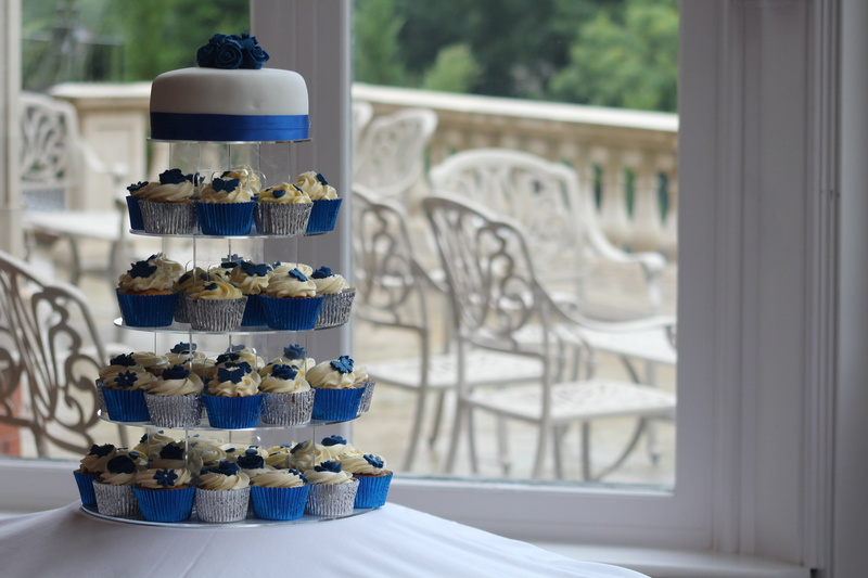 cupcakes, occasion, sweet Food, pastry, dessert, ceremony, snack, glass - material, white, gift, layers, married, party, anniversary, bridal, gourmet, decorated