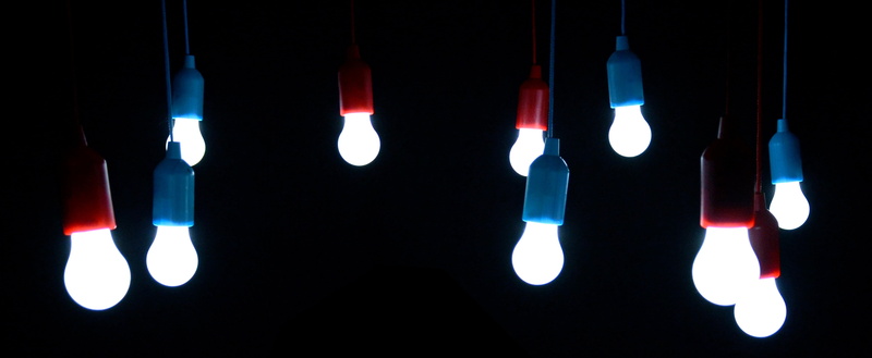light bulb, alcohol, hanging, glow, glowing, current, choice, blue, bulbs, panoramic, red, energy, indoors, darkness, illuminated, lamp holders, dark, shed light