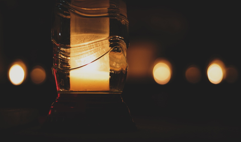 indoors, close-up, lamp, table, light, no people, clear, container, illuminated, refreshment, 5K, glass, dark, light - natural phenomenon, night, food and drink