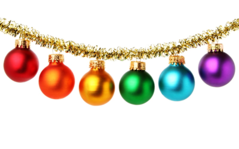 studio shot, green color, decoration, snow, christmas ornament, New Year, holiday, sphere, 2K, Christmas ornaments, indoors, christmas, purple, close-up