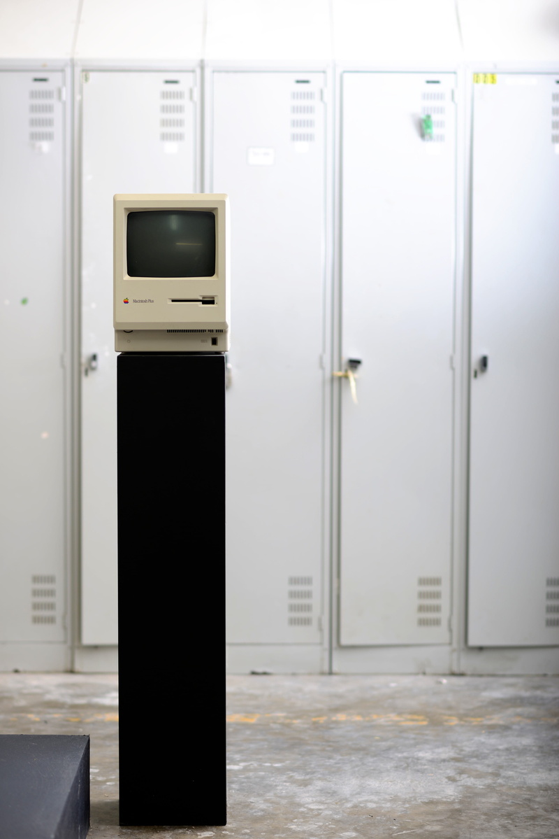 4K, connection, household equipment, gray, white, communication, open, computer, electrical equipment, stand, door, machinery, modern, protection, indoors