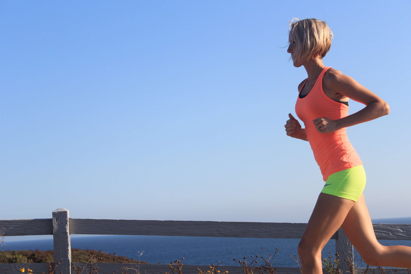 sea, beach, fitness, water, adult, standing, lifestyles, nature, shorts, women, clear sky, running, female, jogging, 4K, exercise, jog, jogger, horizon over water