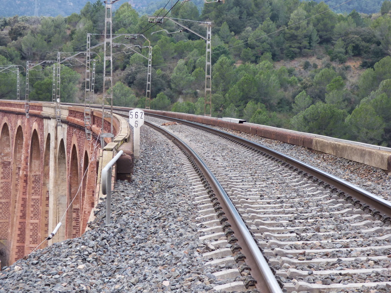 nature, railroad track, mode of transportation, transportation, direction, public transportation, 4K, metal, train, the way forward, arches, no people