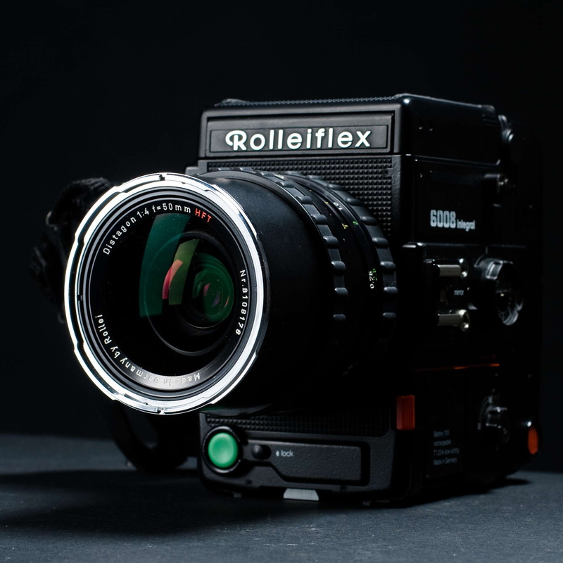 indoors, black color, single object, industry, lens - eye, retro styled, technology, digital camera, camera - photographic equipment, black background