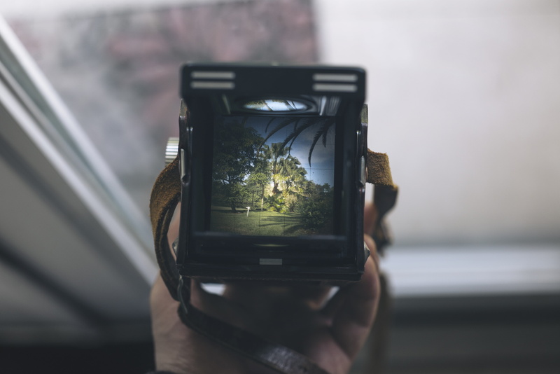 focus on foreground, mobile phone, wireless technology, close-up, Rolleiflex, Florida, black, smart phone, film, portable information device, old, equipment
