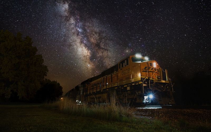 grass, trees, machine, Milky Way, train, starry night, diesel locomotive, lights, 1080P, landscape