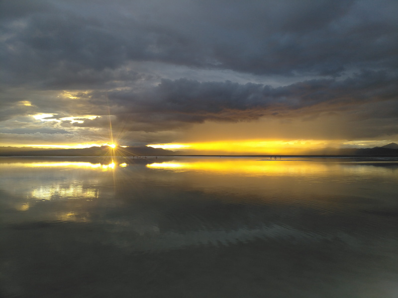 lake, sunset, outdoors, tranquility, tranquil scene, cloud - sky, salt lake, water, reflection, waterfront, sky mirror, no people, scenics - nature, non-urban scene