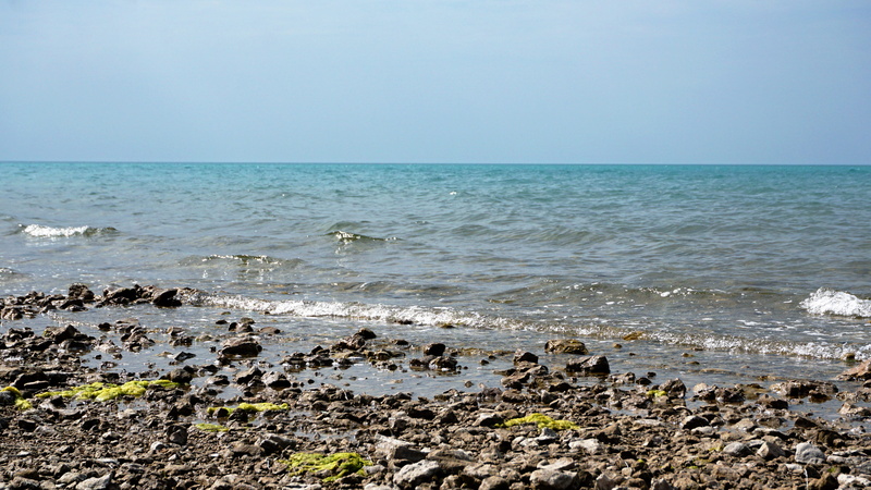 sea, china, tranquility, sky, beach, idyllic, land, horizon over water, no people, water, qinghai lake, pebble, horizon, scenics - nature, rock, day, 4K