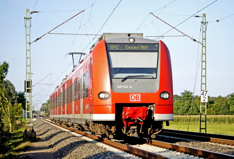 train, münsterland, red, fast connection, electric locomotive, train - vehicle, nature, sunlight, regional train, railway, railroad car, regional traffic