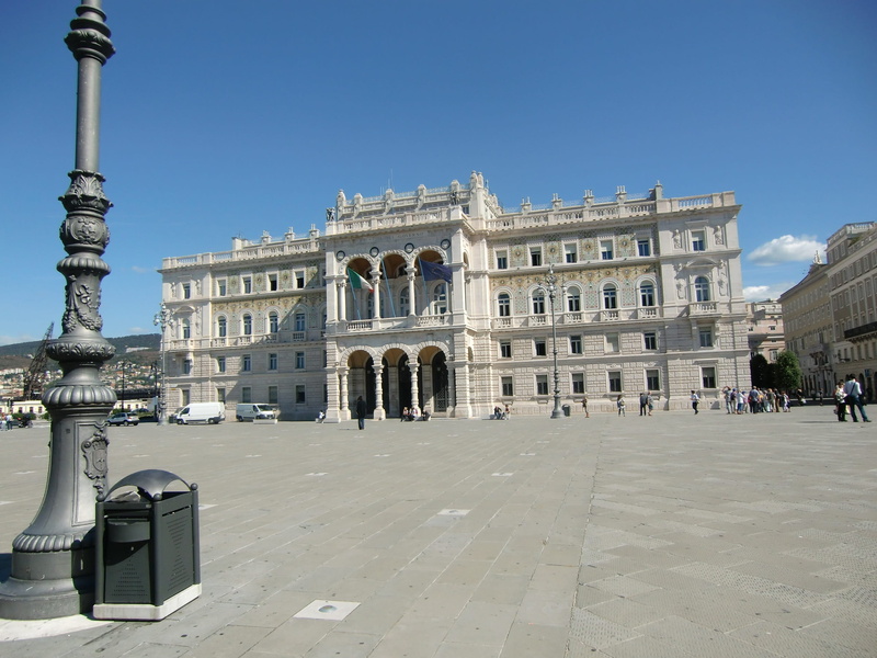 Port, travel, architectural column, monument, day, arch, tourism, 2K, building exterior, Italy, Town, town square, Capital, Trieste, capital, building