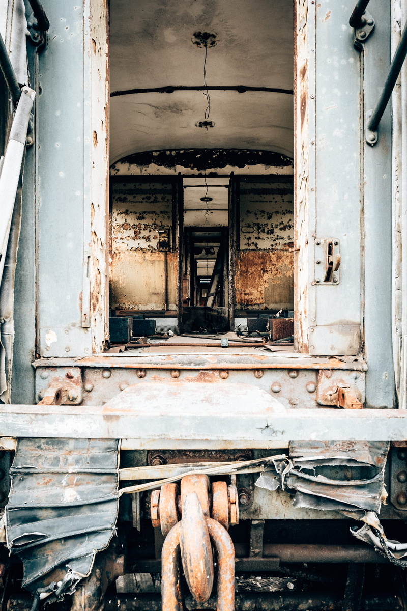 obsolete, metal, window, run-down, old, abandoned, weathered, ruined, deterioration, outdoors, building, bad condition, damaged, rusty, day, built structure
