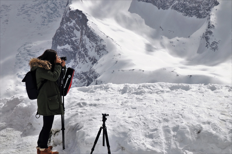 standing, the alps, nature, scenics - nature, adventure, picture, peace of mind, backpack, the sun, white, outdoors, hiking, rocks, camera - photographic equipment
