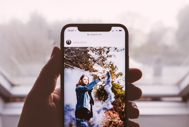 smart phone, photo messaging, holding, website, photography themes, human hand, electronics, screen, iphone ten, communication, photograph, nature, girl