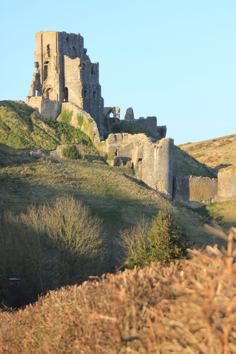 corfe, day, built structure, travel, castle, ruined, historic, medieval, english, building exterior, fort, sky, architecture, tourism, outdoors, no people