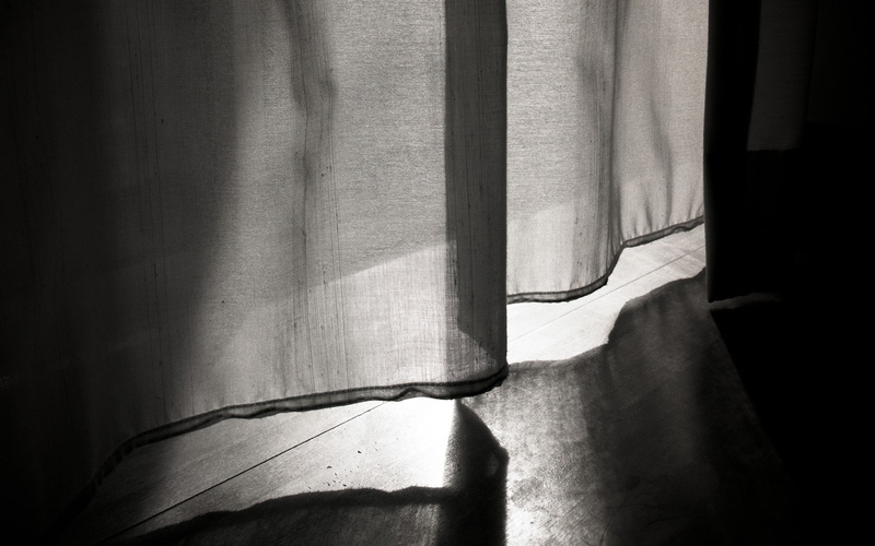 photography, curtains, monochrome, 1080P, sun rays, shadow, simple, gray, sheets