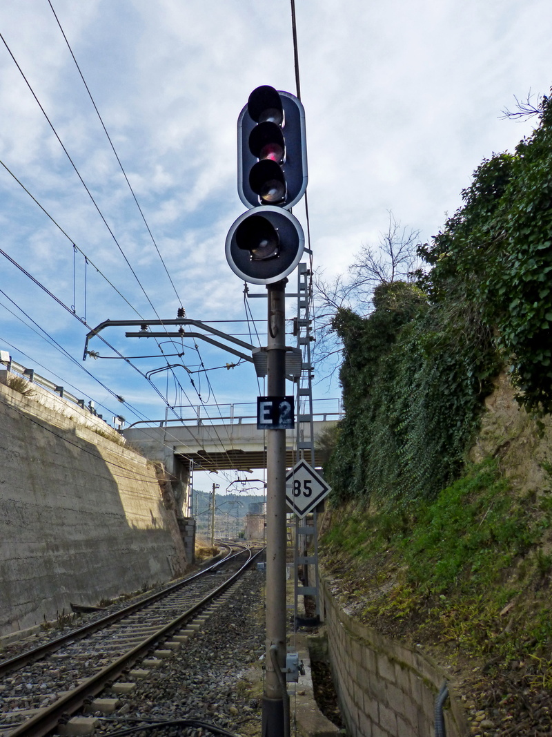 Catenary, signal, guidance, transportation, Via, no people, Railway, Traffic Light, rail transportation, communication, railroad track, train line, nature