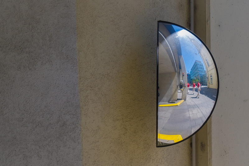urban, 2K, half, built structure, mirror, lifestyles, Austria, sign, wall - building feature, outdoors, urban Scene, real people, reflection, close, indoors