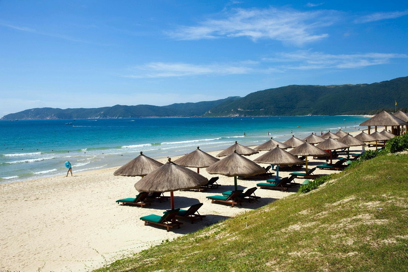 recreation, coast, Sea, deckchairs, surf, Ocean, sand, resort, beach, 1080P, summer, umbrella, DAL, mountains, sky, straw, SUMMER RESORT RECREATION