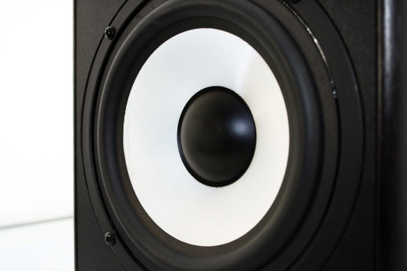 electronics industry, stereo, no people, circle, steel, surround, treble, speaker, arts culture and entertainment, listen, media, white background, studio shot