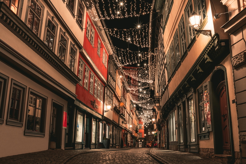 atmosphere, illuminated, erfurt, night, lighting, footpath, residential district, christmas time, building exterior, outdoors, lights, decoration, christmas decorations