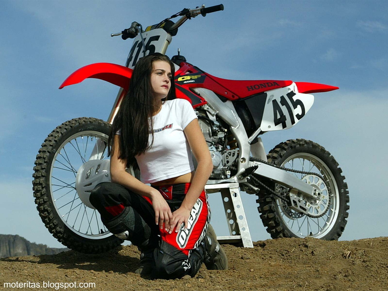 fashion, motos, one person, motocross, beautiful woman, enduro, riding, 720P, land vehicle, clothing, helmet, headwear, adult, crf, biker, tire, sport
