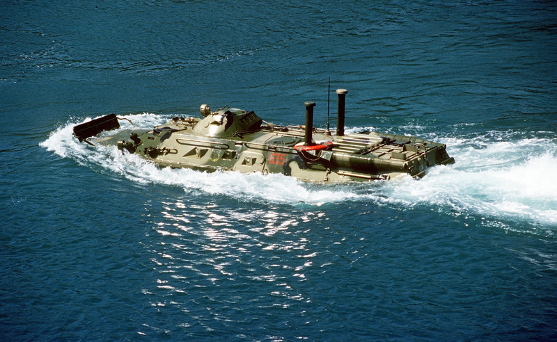 mode of transportation, sea, wake - water, green, motion, brown, on the move, day, nature, sinking, Amphibious, wave pattern, Vehicle, transportation, waterfront
