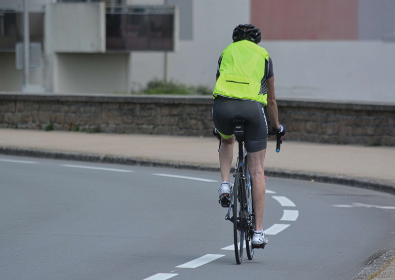outdoors, transportation, one person, road, motion, activity, sports clothing, cycling, homme vlo, ride, men, riding, city, pdaler, 4K, velo, route, transport