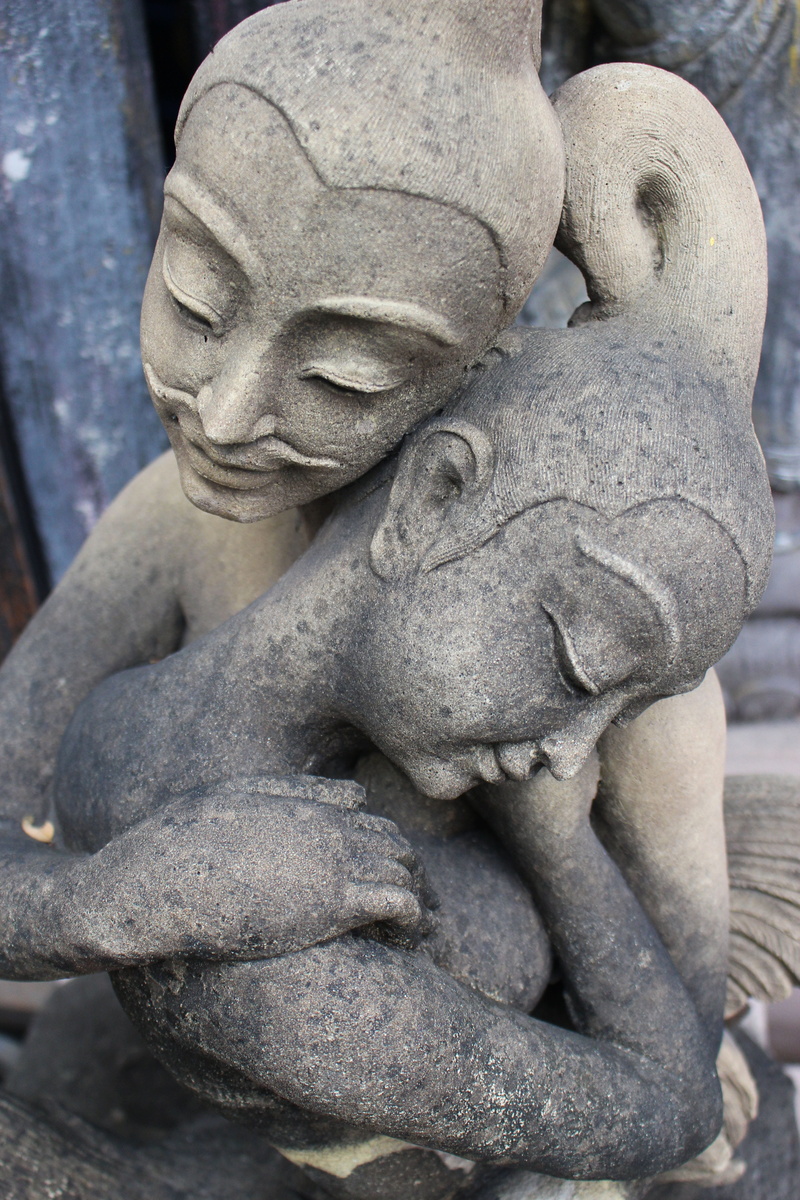 ancient, focus on foreground, figure, embracing, masterpiece, valentine, architecture, statue, amour, buddha, couple, no people, stone material, religion